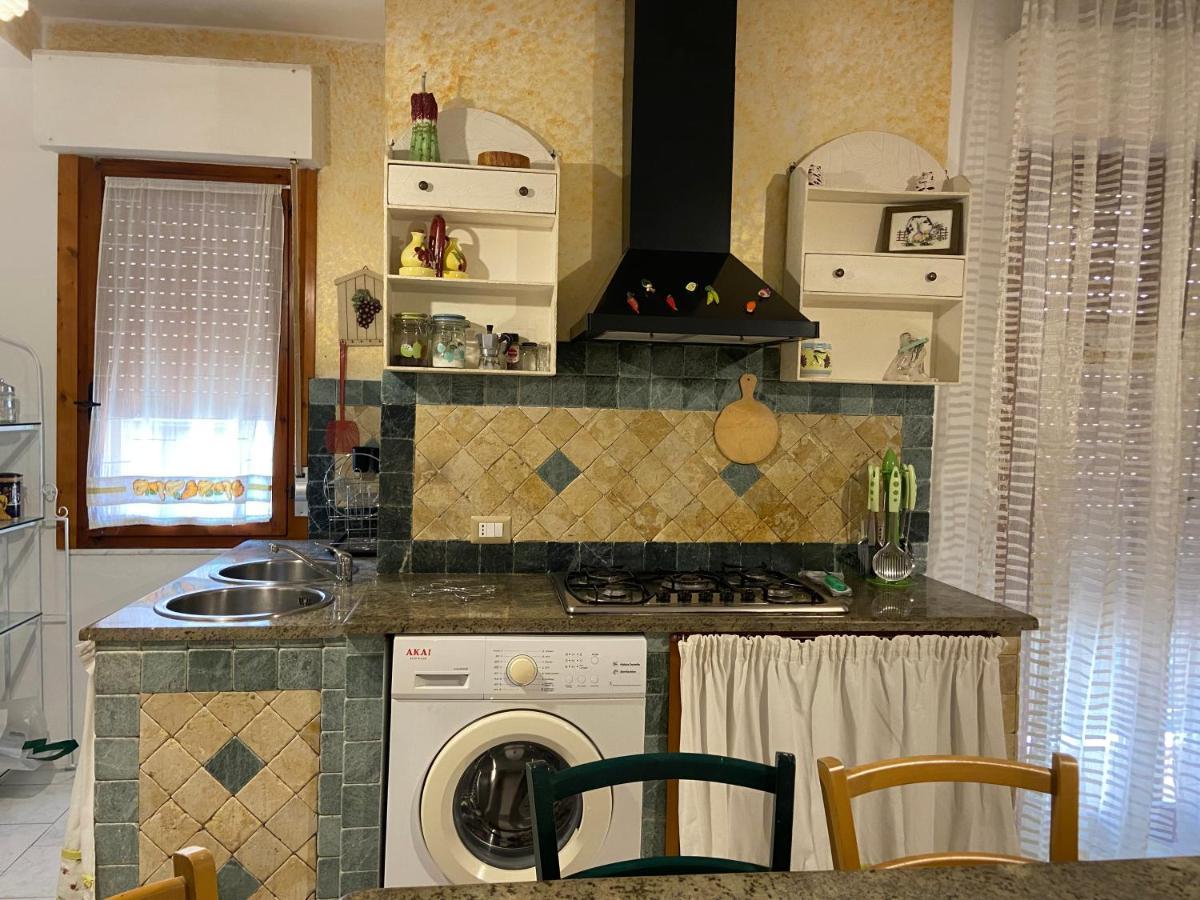 A Casa Di Glo' Apartment Porto Torres Exterior photo